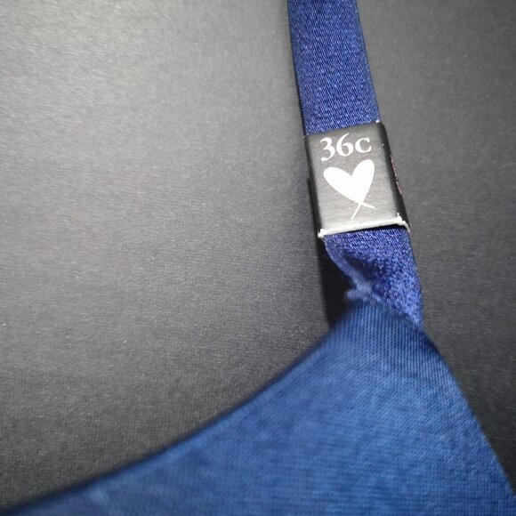 NWT Victoria's Secret Size 36C Navy Front Closure "Very Sexy" Push Up Bra - Picture 2 of 8